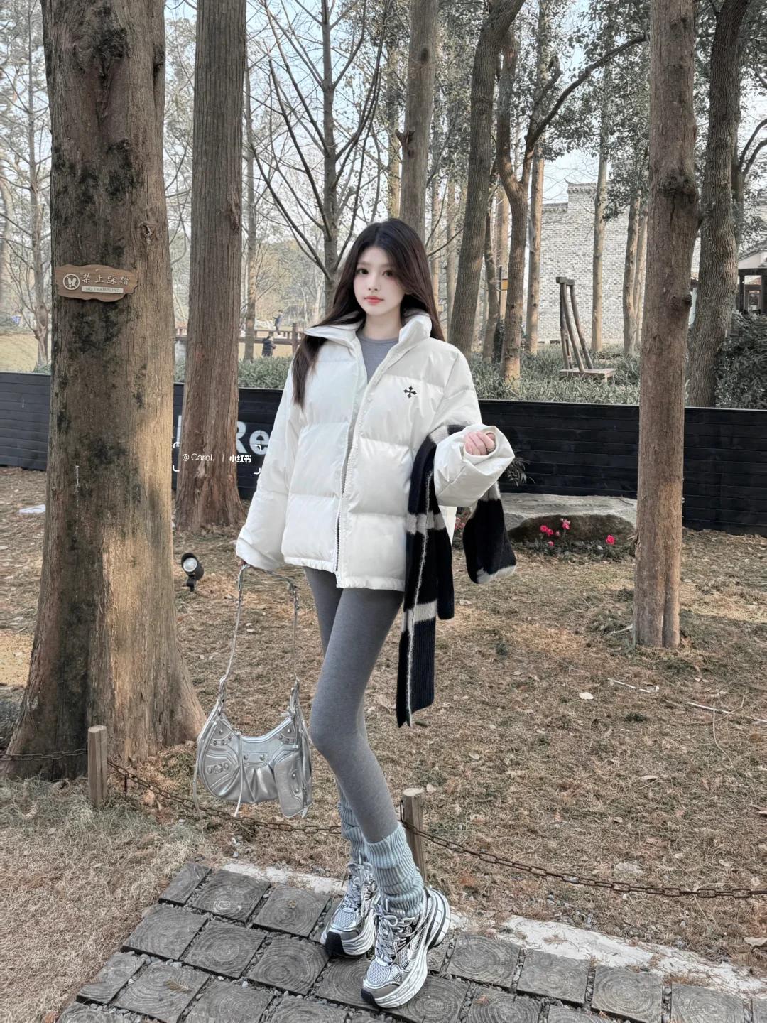 Mùa đông học cách mặc đẹp cho mình: Chiều dài của áo khoác rất quan trọng, tạo khí chất thanh lịch- Ảnh 5.