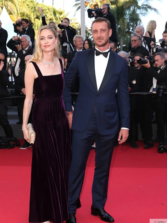 Mỗi khi xuất hiện trên thảm đỏ, nàng dâu Monaco trông chẳng khác gì một nữ minh tinh Hollywood vì style quá đẳng cấp, đậm tính thời trang.