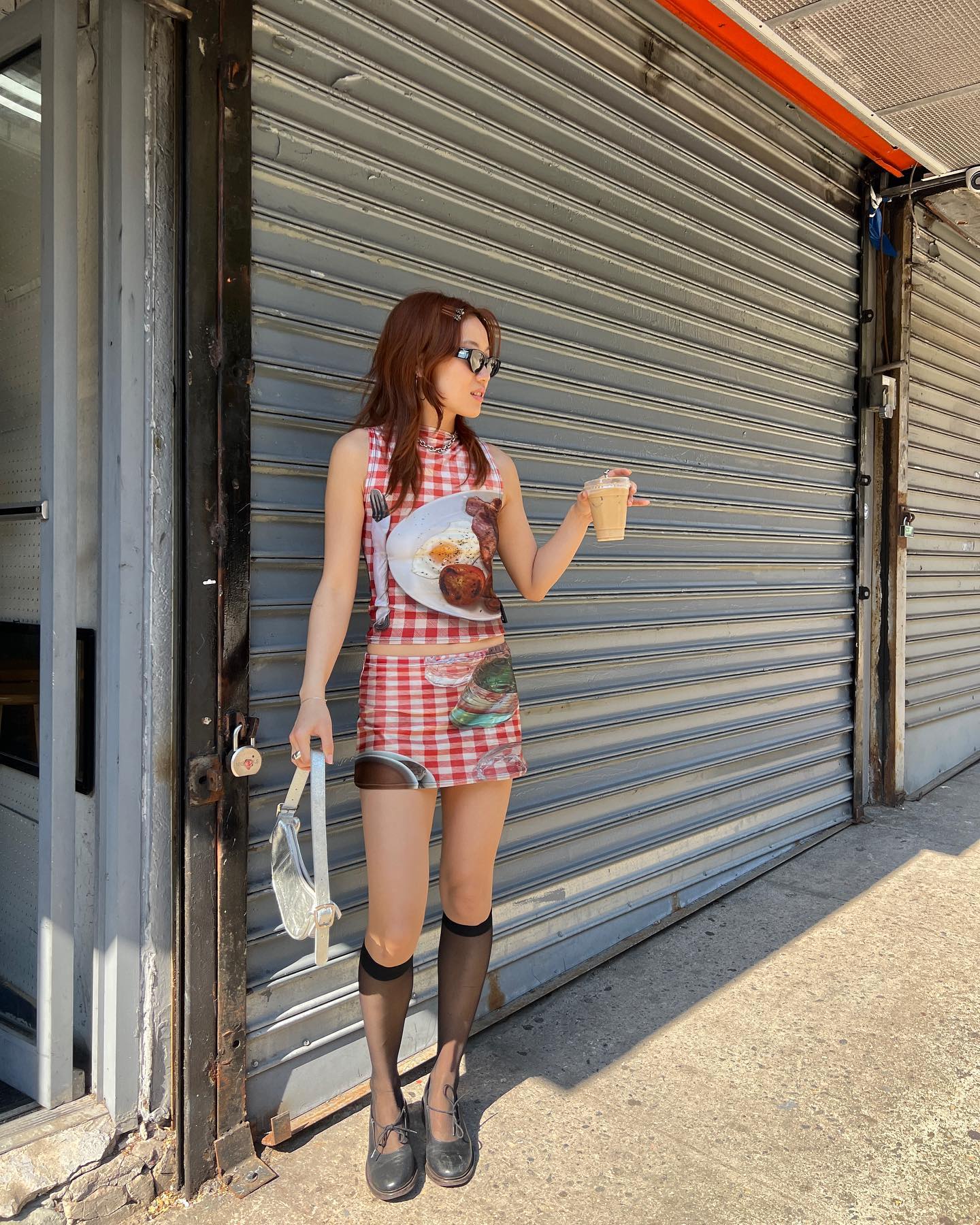 Thiết kế hoạ tiết in bản siêu thực từ ENNA Studio