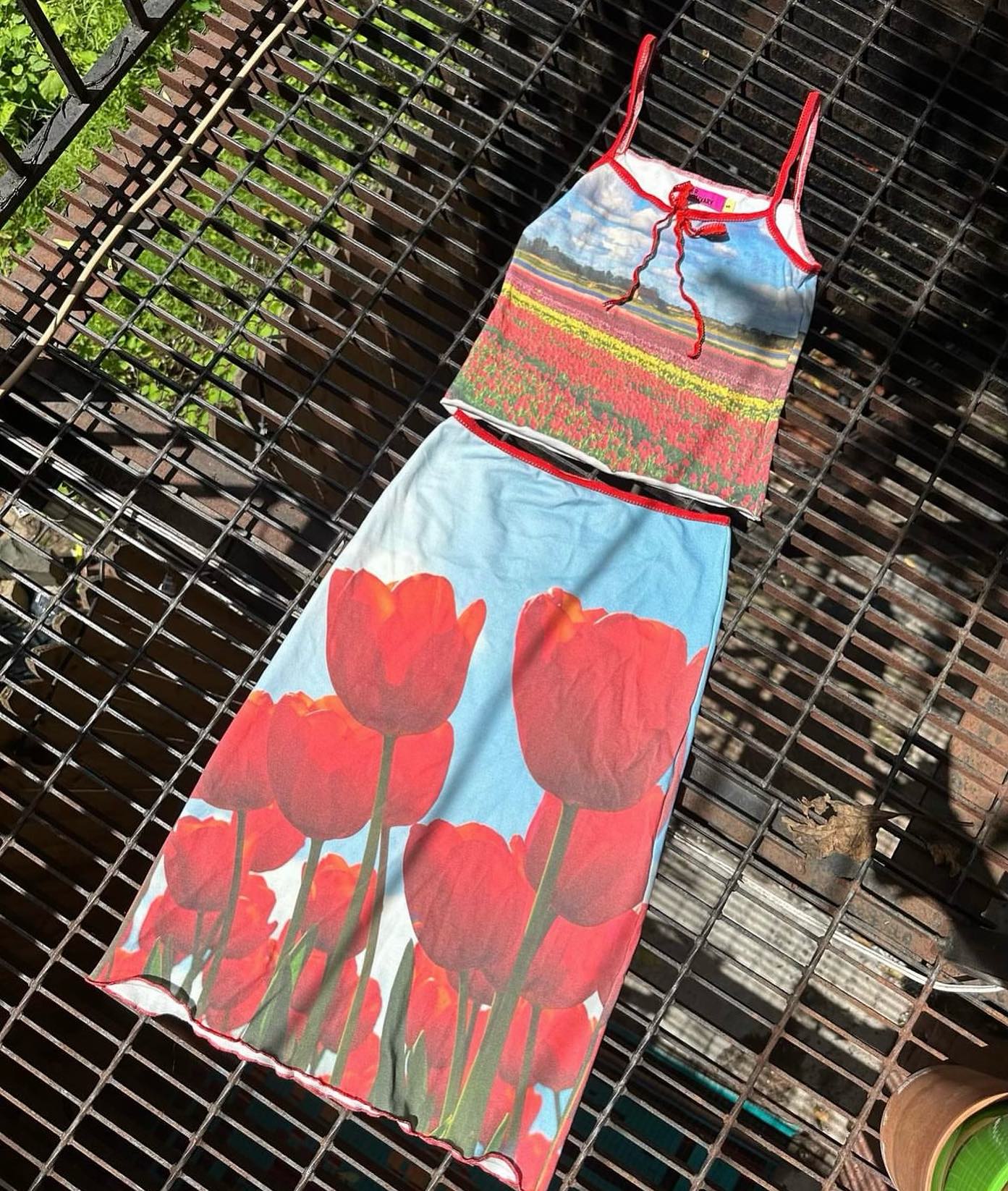 Thiết kế hoạ tiết in bản siêu thực từ thương hiệu Tyler McGillivary