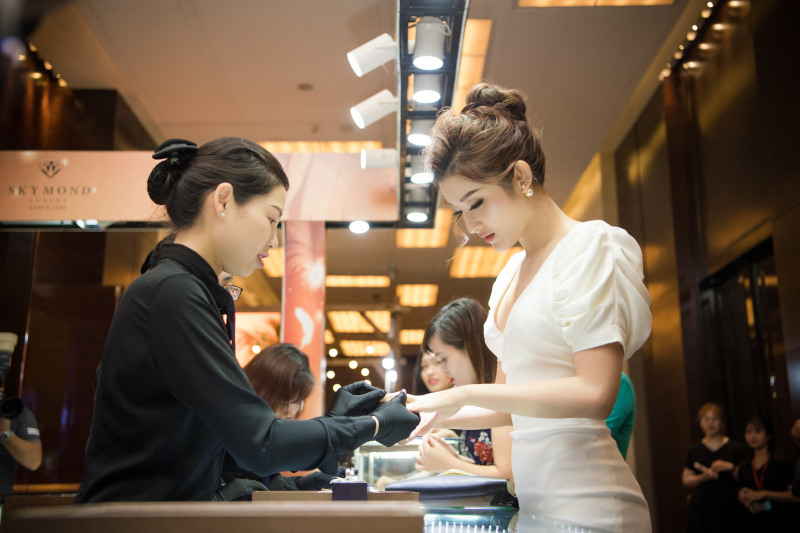 TOP 5 thương hiệu bán hàng online uy tín trên thị trường