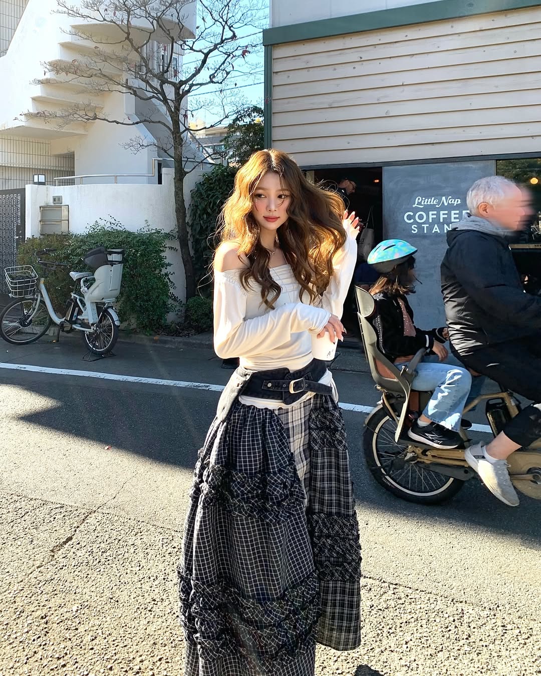 rimjunhee áo đũi phân phối tóc nâu