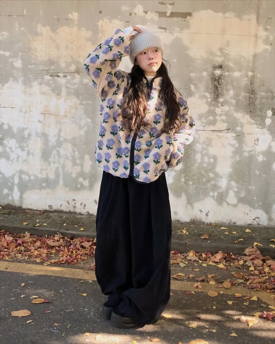 Đây là phụ kiện lý tưởng để tạo điểm nhấn cho những outfit cơ bản trong những ngày lạnh.