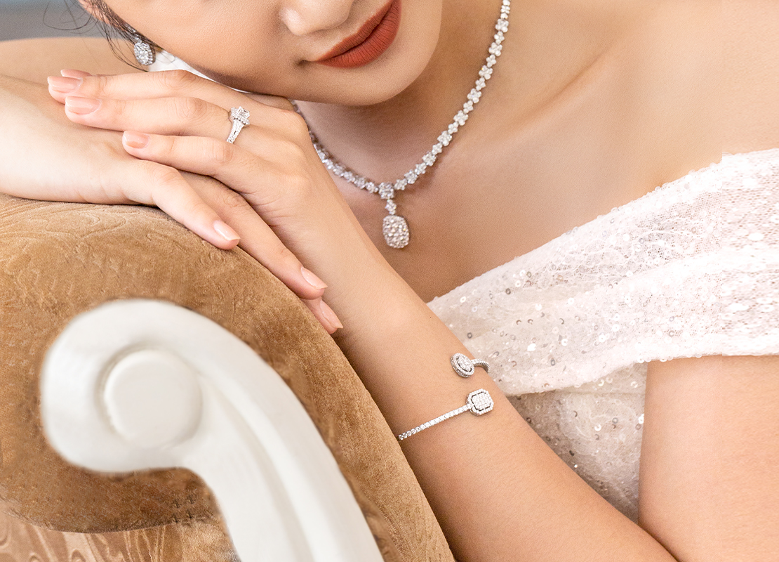 Vì sao mua trang sức Platin kim cương vào tháng giáng sinh và đầu năm mới lại may mắn